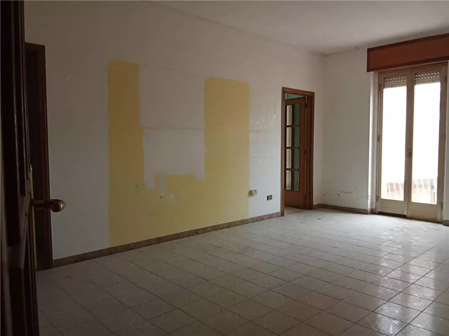 Immagine 4 di Stabile in vendita  a Sannicandro Garganico