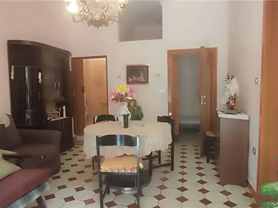 Immagine 2 di Stabile in vendita  a Sannicandro Garganico