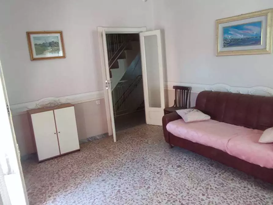 Immagine 3 di Stabile in vendita  a Sannicandro Garganico