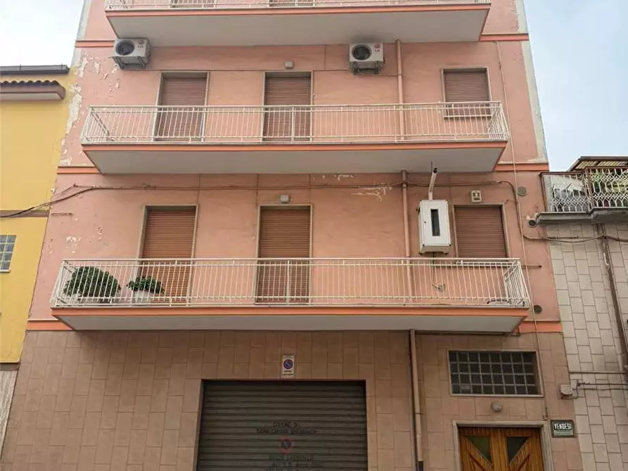 Immagine 1 di Stabile in vendita  a Sannicandro Garganico