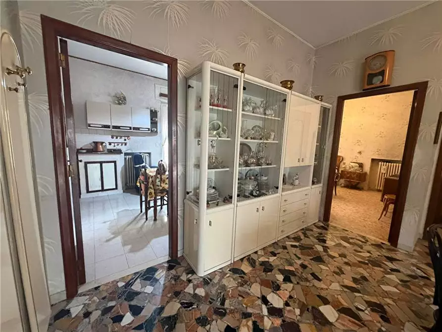 Immagine 4 di Stabile in vendita  a Sannicandro Garganico