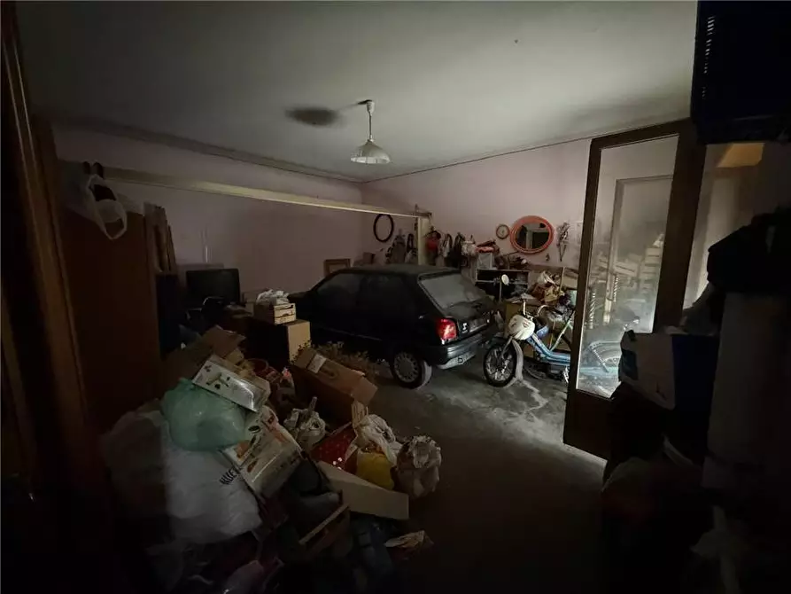 Immagine 2 di Stabile in vendita  a Sannicandro Garganico