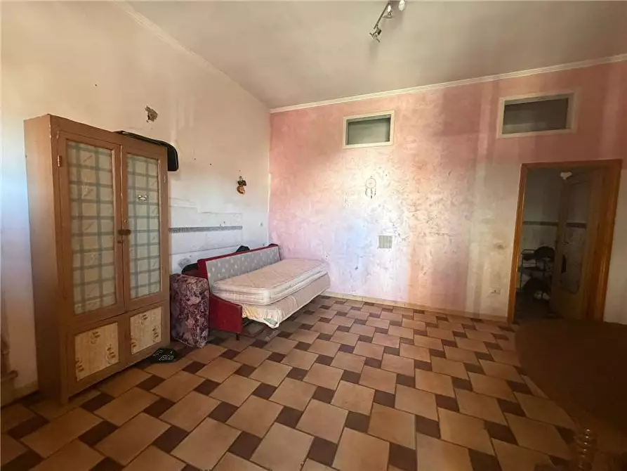 Immagine 3 di Stabile in vendita  a Sannicandro Garganico