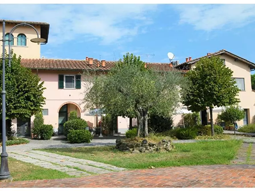 Immagine 1 di Villa in vendita  a Cerreto Guidi