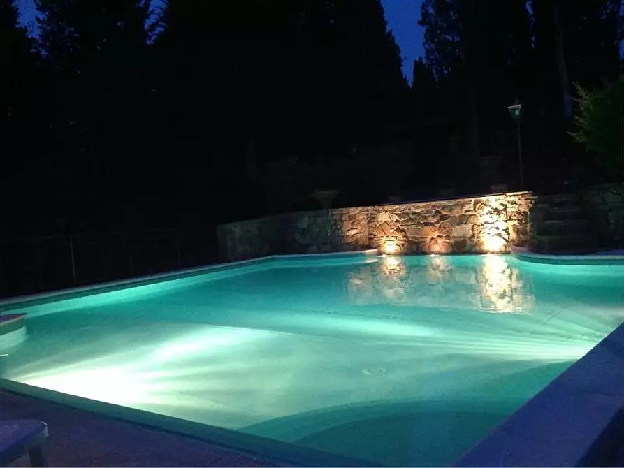 Immagine 2 di Appartamento in vendita  a Scandicci