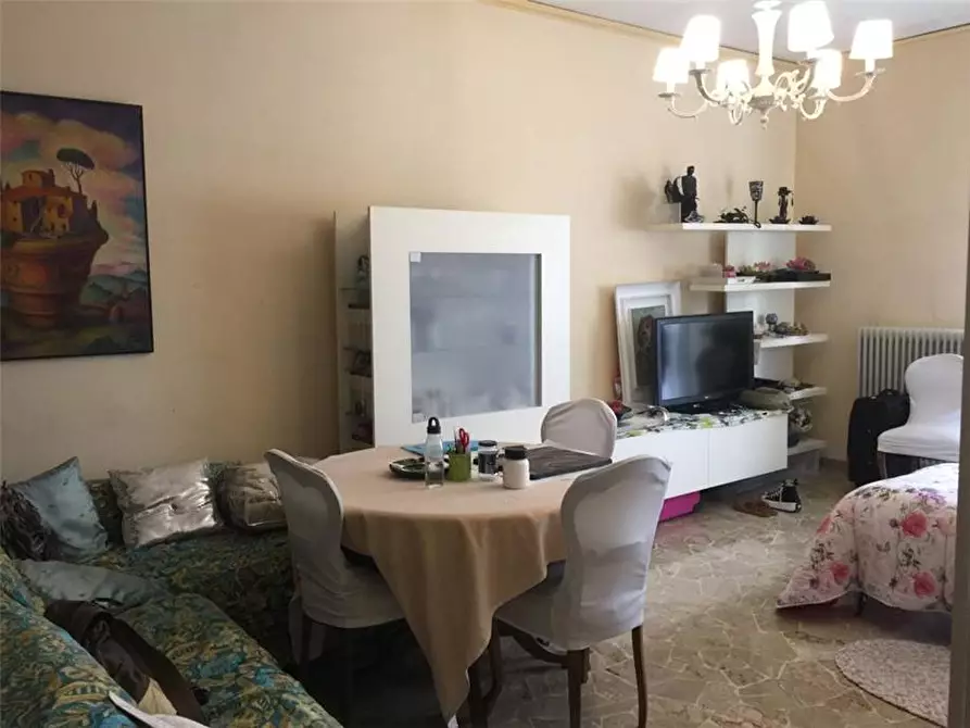 Immagine 2 di Appartamento in vendita  a Firenze