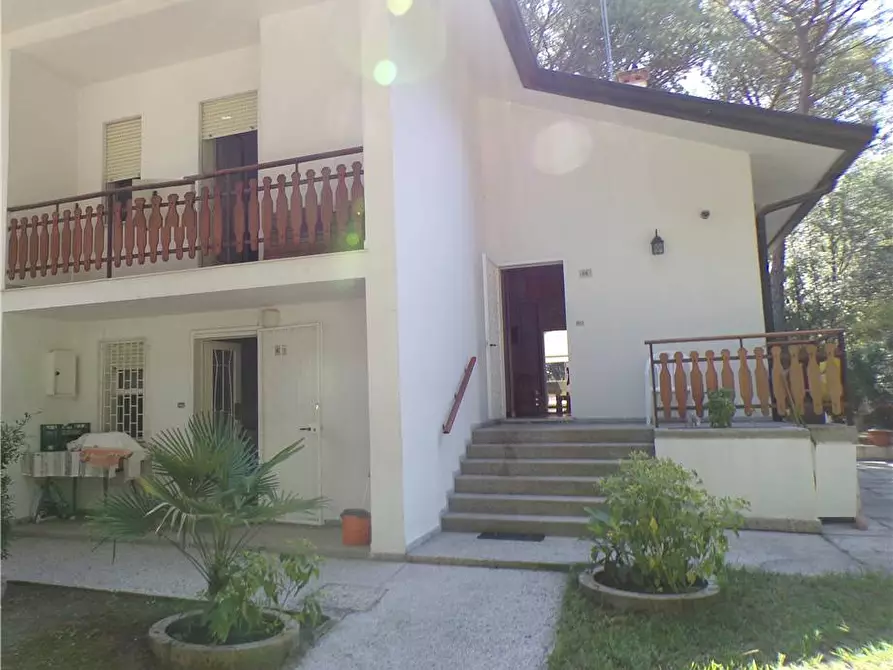 Immagine 2 di Villa in vendita  a Eraclea