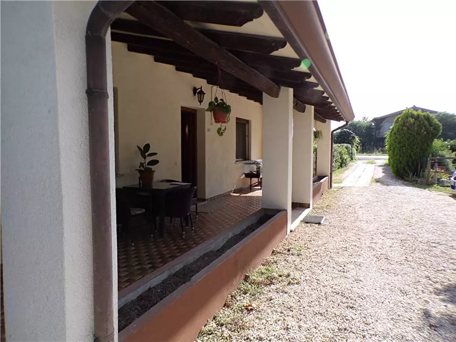 Immagine 2 di Villa in vendita  a Eraclea