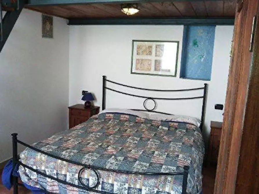Immagine 4 di Villa in vendita  a Viareggio