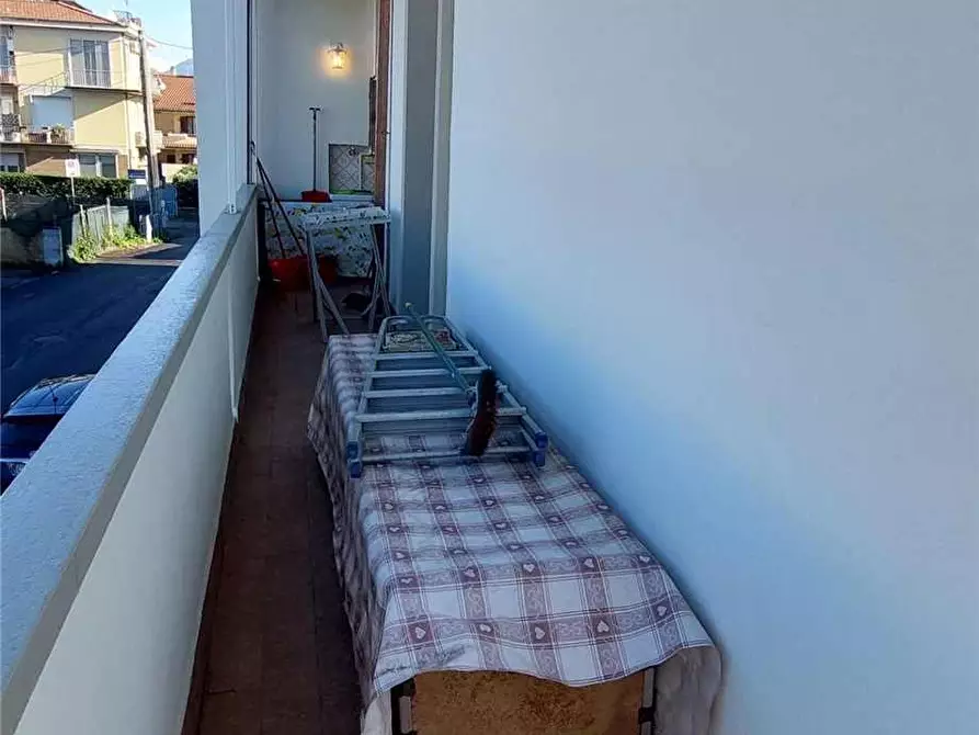 Immagine 5 di Appartamento in vendita  a Viareggio