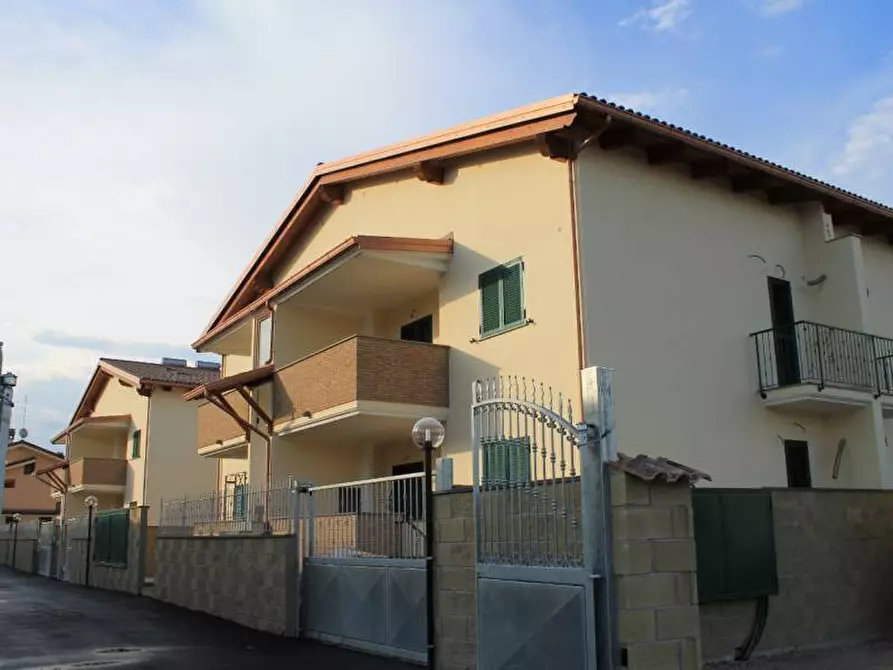 Immagine 1 di Appartamento in vendita  in Via Padre Mariano Colagrossi a Roma