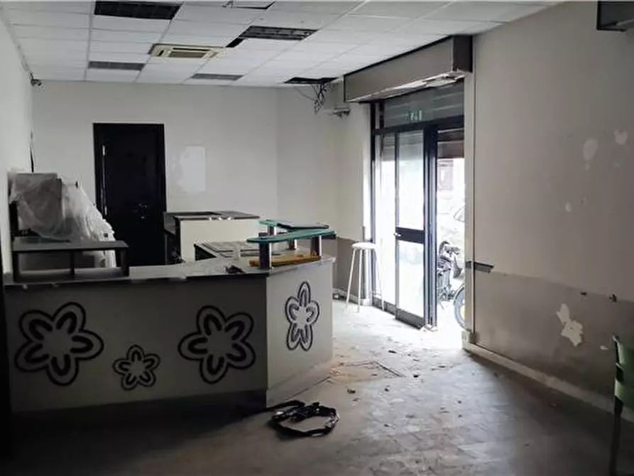Immagine 11 di Deposito in affitto  in Via delle Sirene, 11/b a Roma