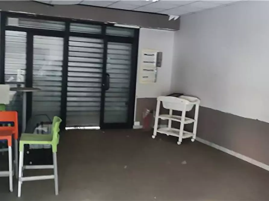 Immagine 12 di Deposito in affitto  in Via delle Sirene, 11/b a Roma