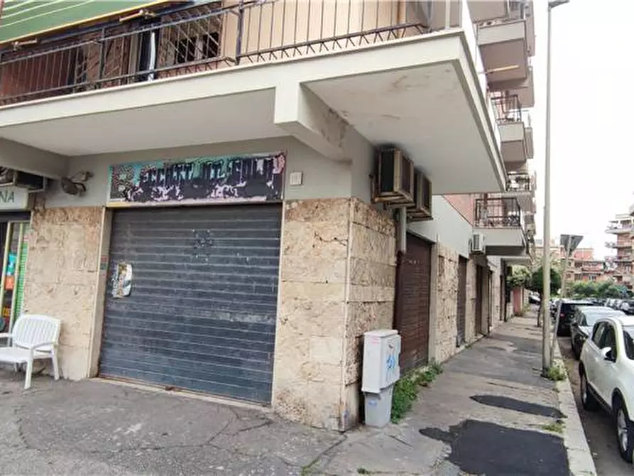 Immagine 22 di Deposito in affitto  in Via delle Sirene, 11/b a Roma