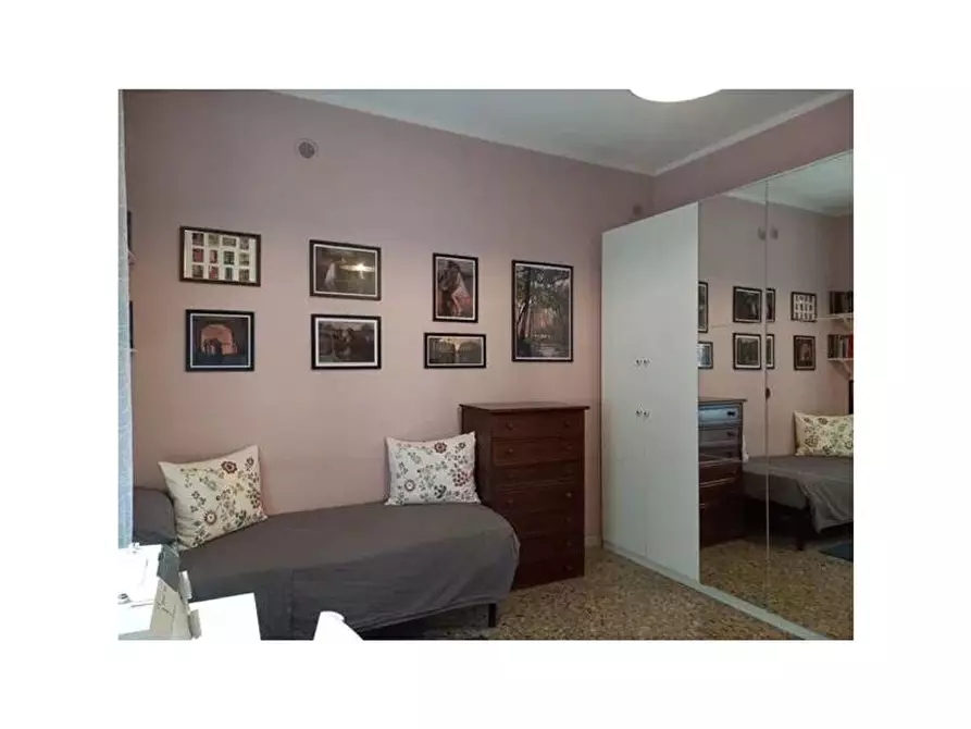 Immagine 22 di Appartamento in vendita  in Via della stazione del lido, 28 a Roma