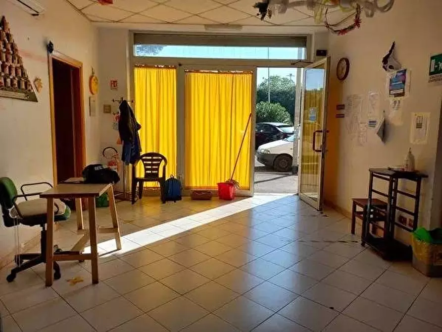 Immagine 5 di Deposito in affitto  in Via dei traghetti, 2 a Roma