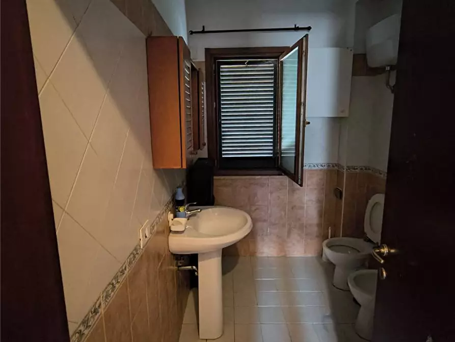 Immagine 15 di Villa in vendita  in Via luigi pietrobono, 36c a Roma