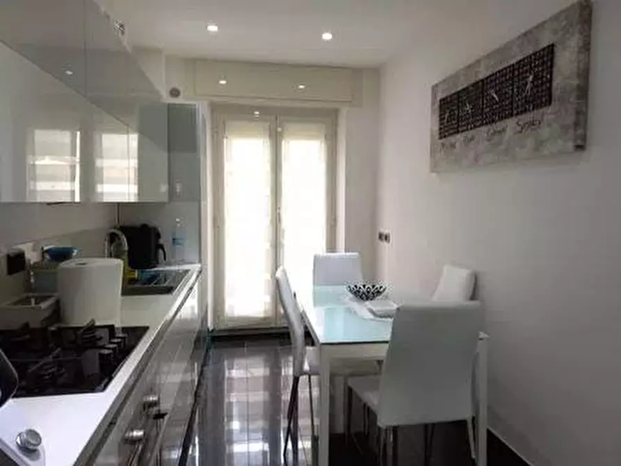 Immagine 15 di Appartamento in vendita  in C.so DUCA DI GENOVA, 10 a Roma