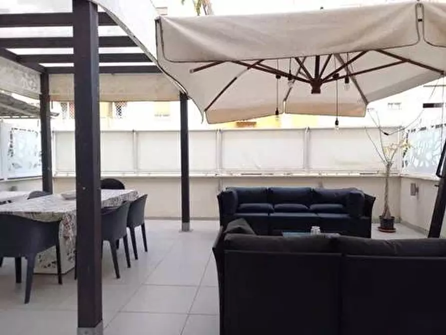 Immagine 7 di Appartamento in vendita  in C.so DUCA DI GENOVA, 10 a Roma