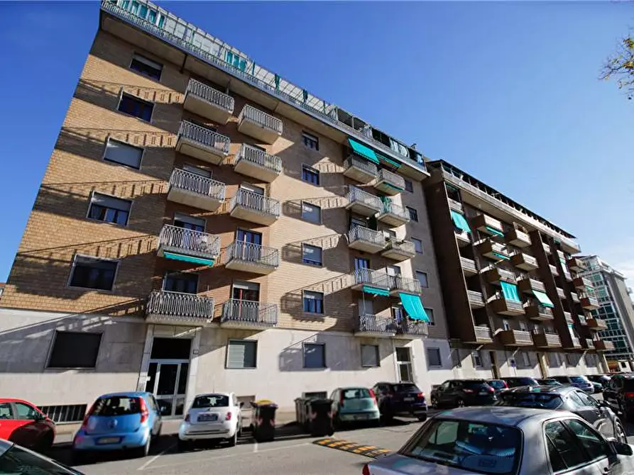 Immagine 2 di Appartamento in vendita  in Via Piacenza, 11 a Torino
