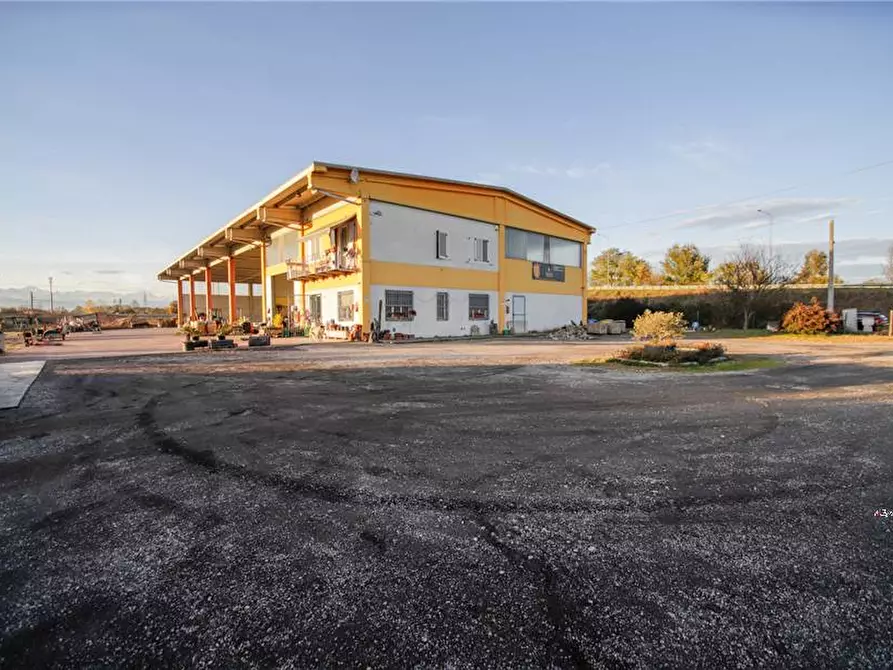 Immagine 15 di Capannone industriale in vendita  a Settimo Torinese