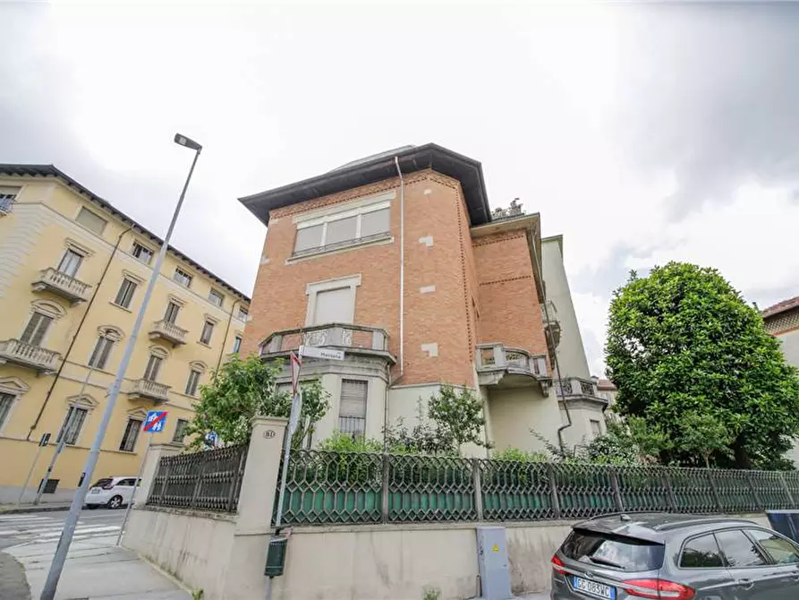 Immagine 3 di Appartamento in vendita  a Torino