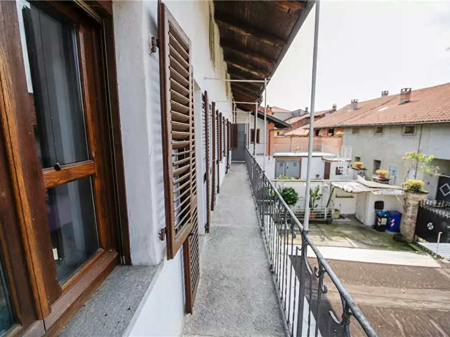 Immagine 15 di Villa in vendita  a Lauriano