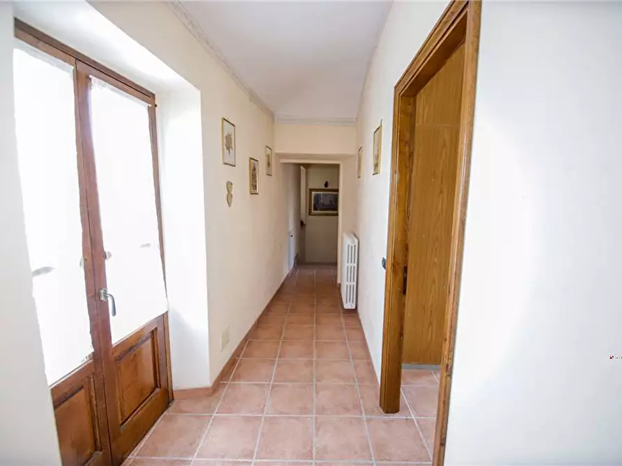 Immagine 18 di Villa in vendita  a Lauriano
