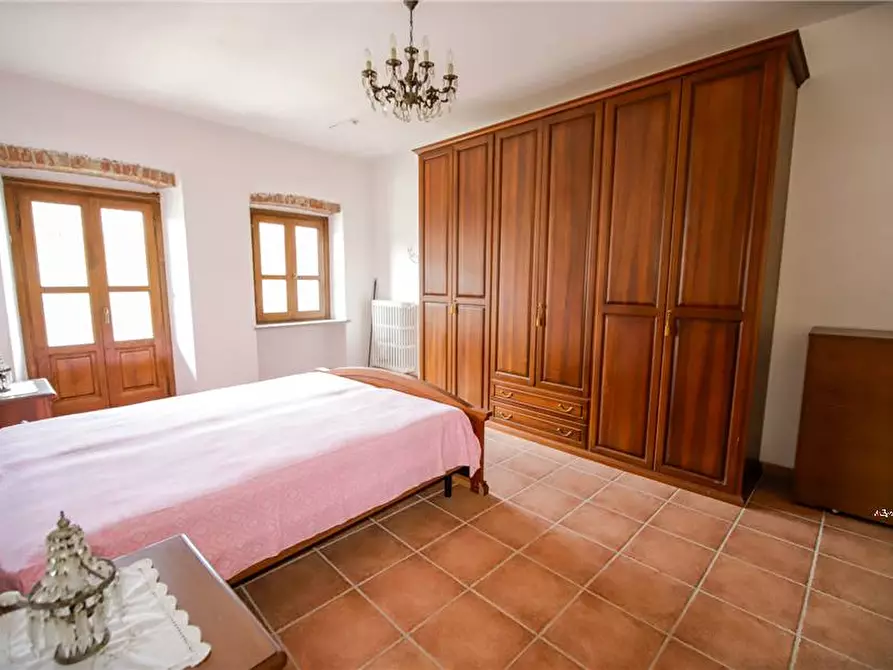 Immagine 23 di Villa in vendita  a Lauriano