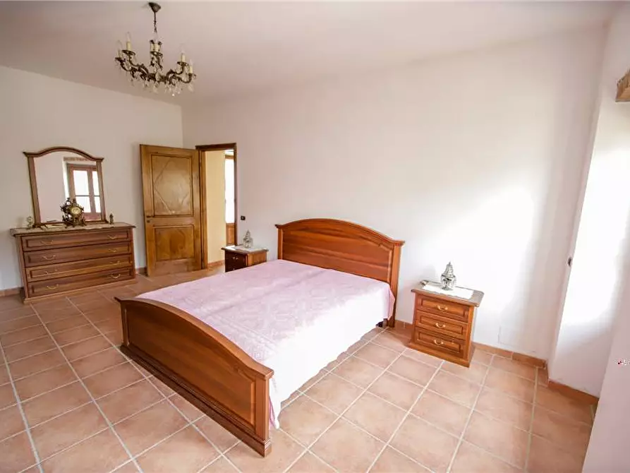 Immagine 25 di Villa in vendita  a Lauriano