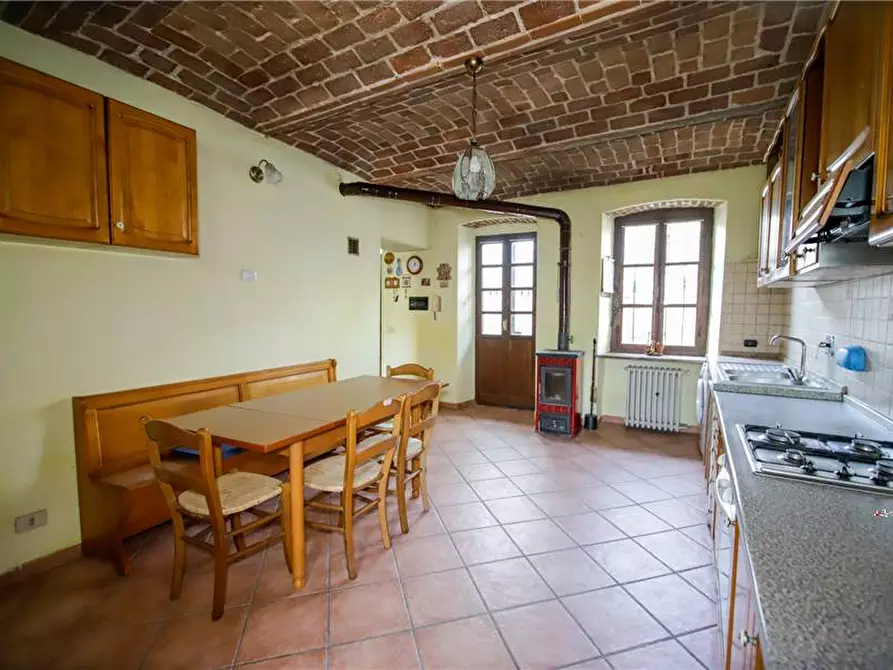 Immagine 3 di Villa in vendita  a Lauriano