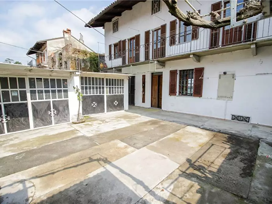 Immagine 35 di Villa in vendita  a Lauriano