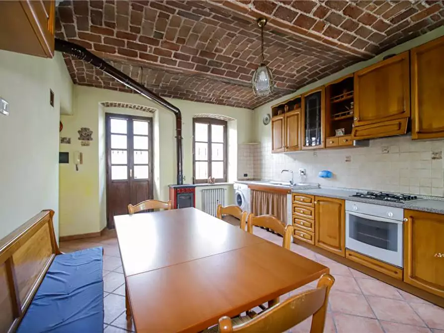 Immagine 4 di Villa in vendita  a Lauriano