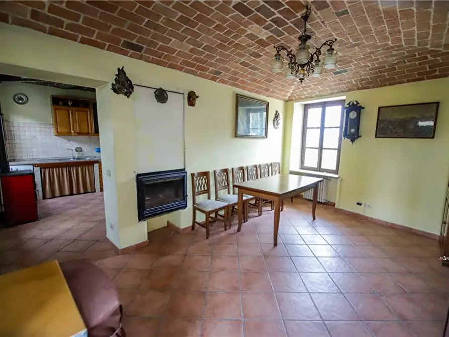 Immagine 5 di Villa in vendita  a Lauriano