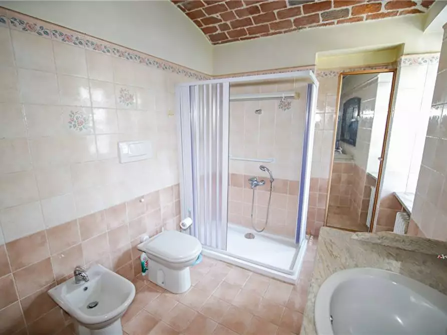 Immagine 6 di Villa in vendita  a Lauriano