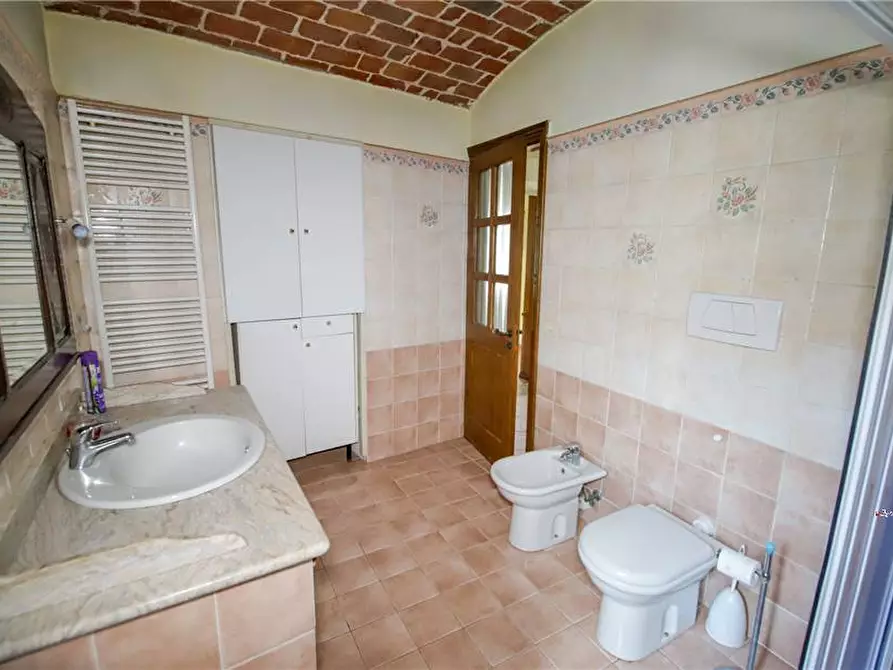 Immagine 7 di Villa in vendita  a Lauriano