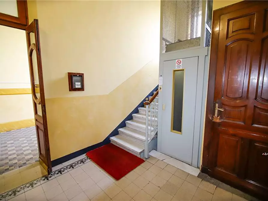Immagine 2 di Appartamento in vendita  a Torino