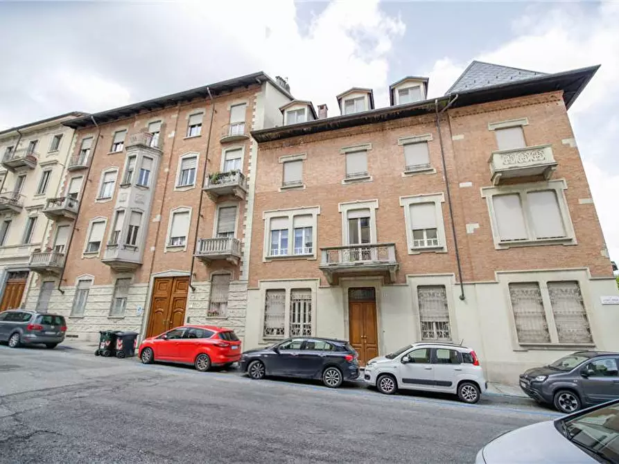 Immagine 32 di Appartamento in vendita  a Torino