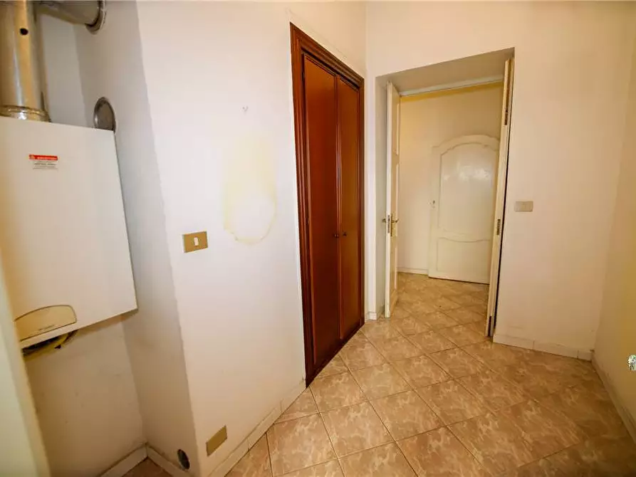 Immagine 10 di Appartamento in vendita  a Torino