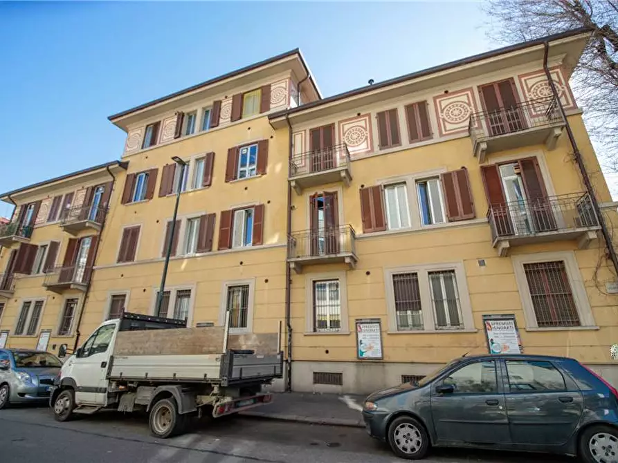 Immagine 12 di Appartamento in vendita  a Torino