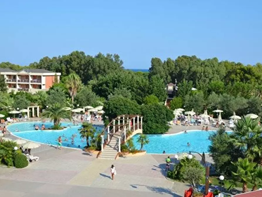 Immagine 2 di Albergo/B&B/Residence in vendita  a Nova Siri