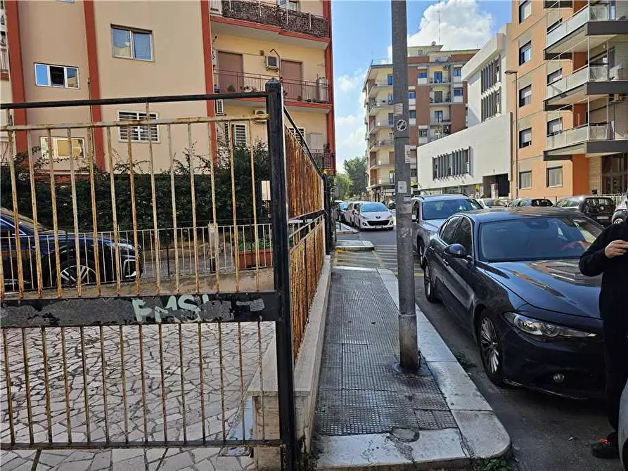 Immagine 3 di Ufficio in vendita  a Bari