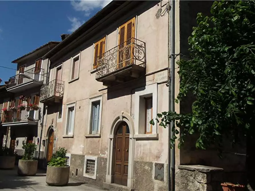 Immagine 1 di Appartamento in vendita  a Scanno