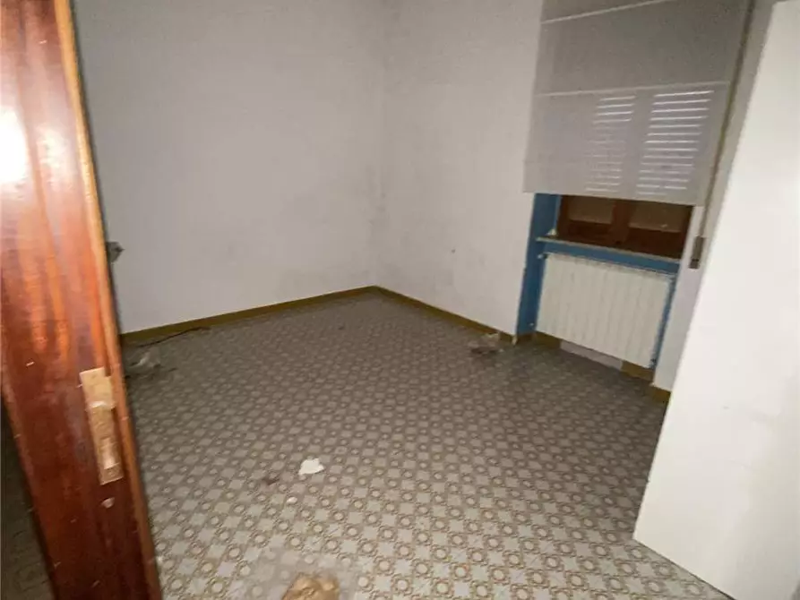 Immagine 3 di Villa in vendita  a Sulmona