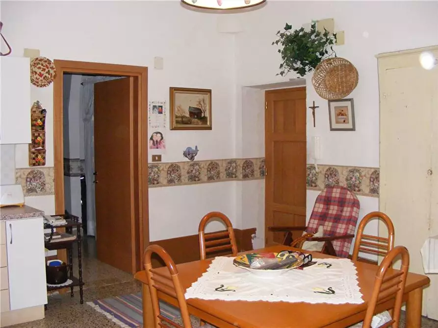 Immagine 2 di Villa in vendita  a Raiano