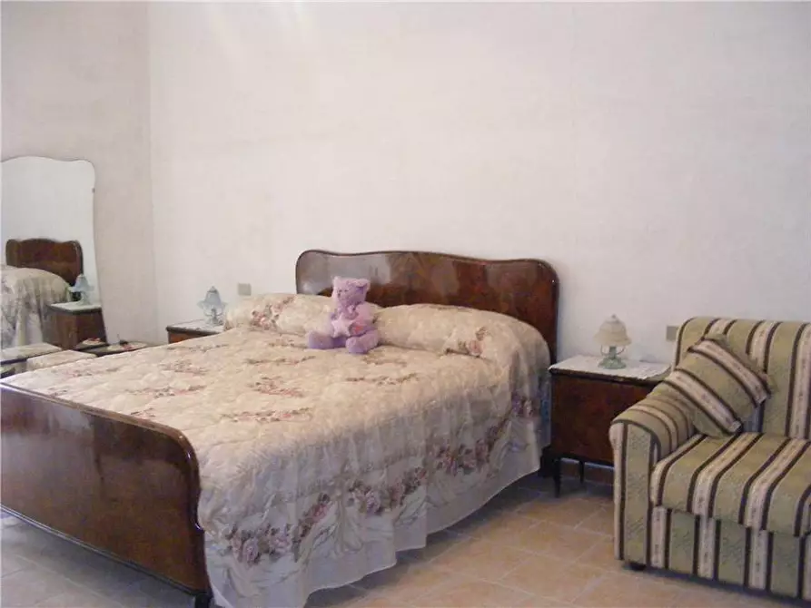 Immagine 5 di Villa in vendita  a Raiano