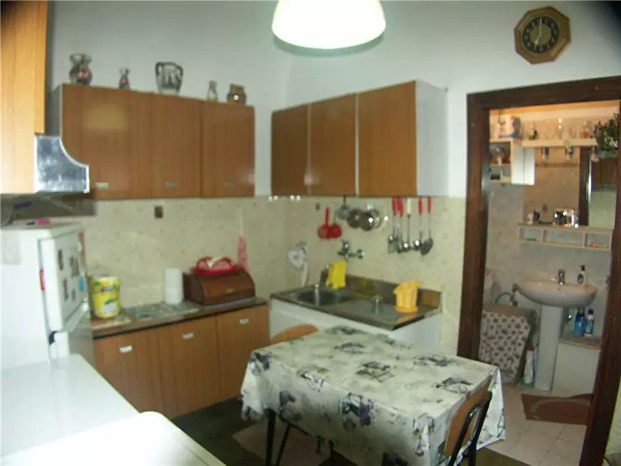 Immagine 5 di Villa in vendita  a Sulmona
