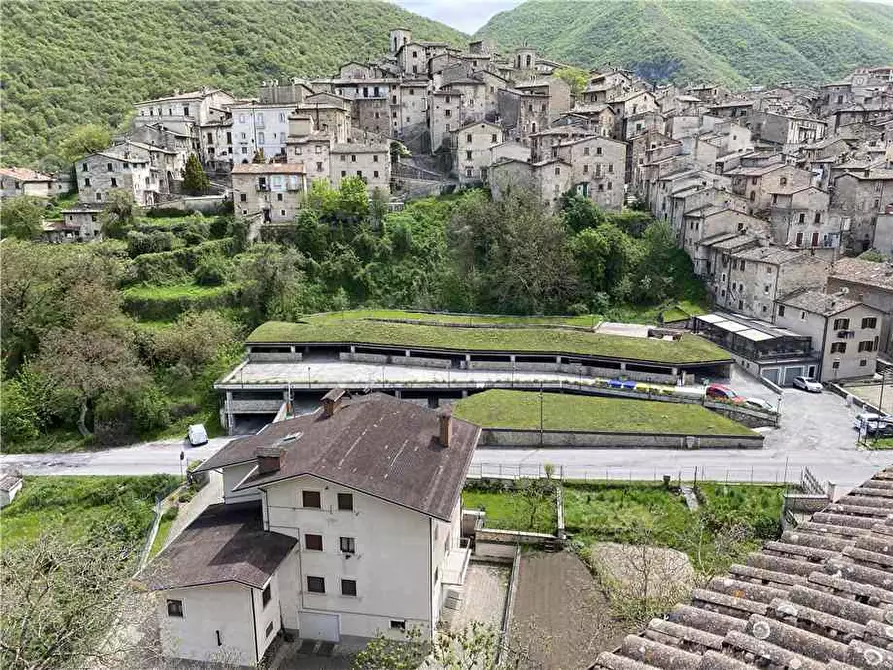 Immagine 1 di Appartamento in vendita  a Scanno