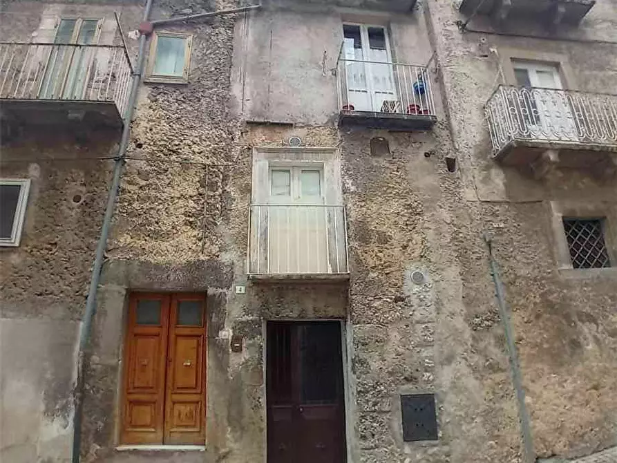 Immagine 1 di Villa in vendita  a Scanno