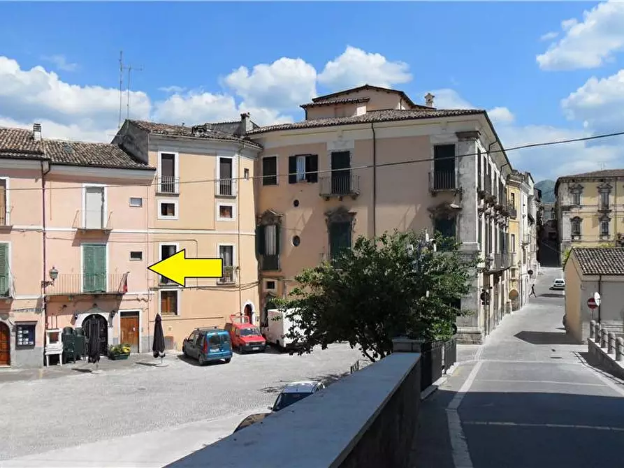 Immagine 1 di Appartamento in vendita  a Sulmona